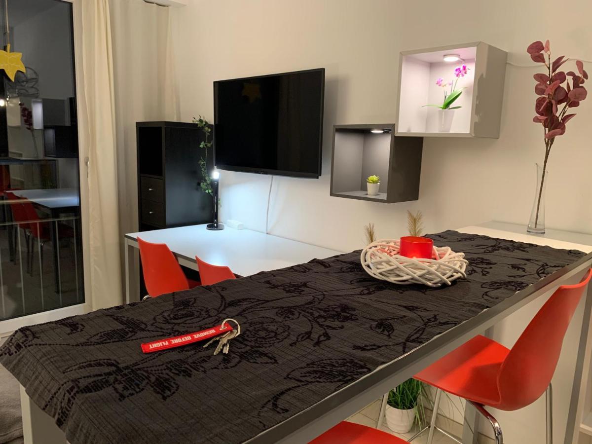 Exklusive WohlfüHloase By Rabe - Parkplatz & Free Netflix & Coffee-Bar Apartment Karlsruhe Exterior photo